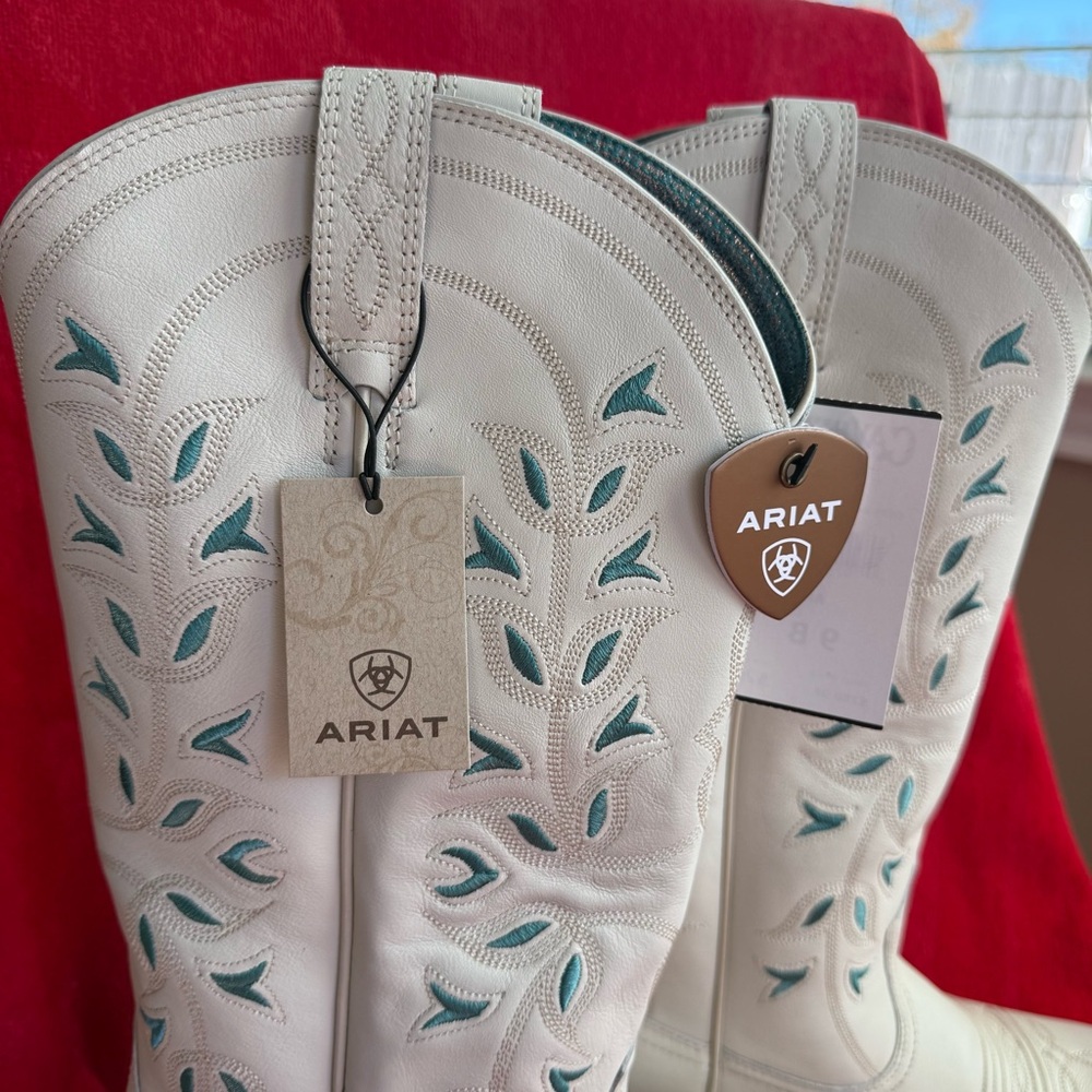Ariat Women's White Western Boots 9B Country Teal Turquoise BRAND NEW with Tags - Picture 3 of 12